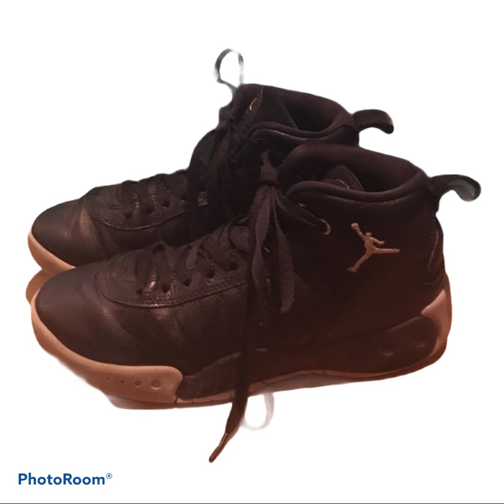 Michael Jordan High Tops - Picture 5 of 10